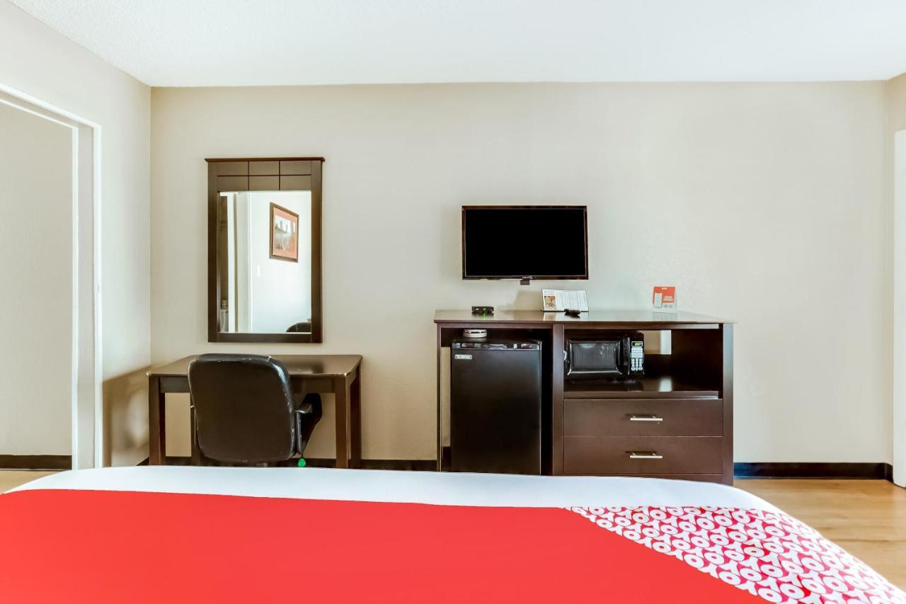 Oyo Hotel Tyler Northwest Mineola Hwy エクステリア 写真
